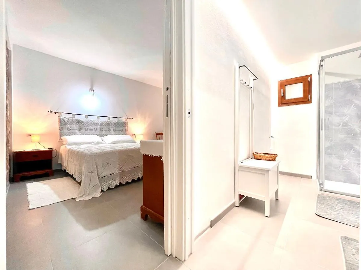 Apartament Charming Bari Sardo Włochy